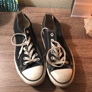 Black converse size 8